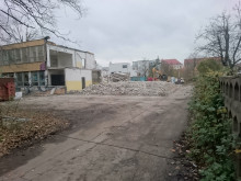 Bildinhalt: Herbst 2021: Das ehemalige Gebäude der Fritz-Gietzelt-Schule wird abgerissen.