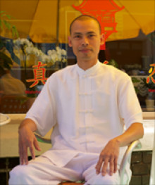Bildinhalt: Inhaber des Asia Bistro: Nguyen Kim Thanh