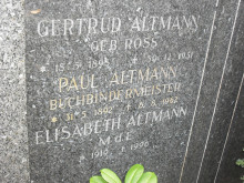 Bildinhalt: Elisabeth Altmann (geb. 1919, gest. 1996), Buchbinderin, war 