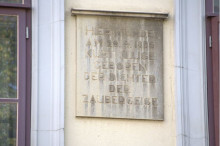 Bildinhalt: Hier, am Lindenauer Markt 5, wurde am 29. April 1886 Kurt Kluge geboren.